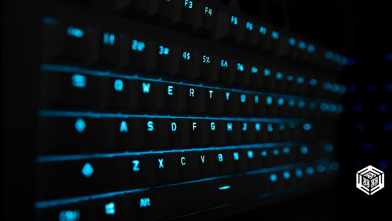 公司背光硅膠鍵盤(pán)，背光機(jī)械鍵盤(pán)遠(yuǎn)銷(xiāo)美國(guó)，新加坡！